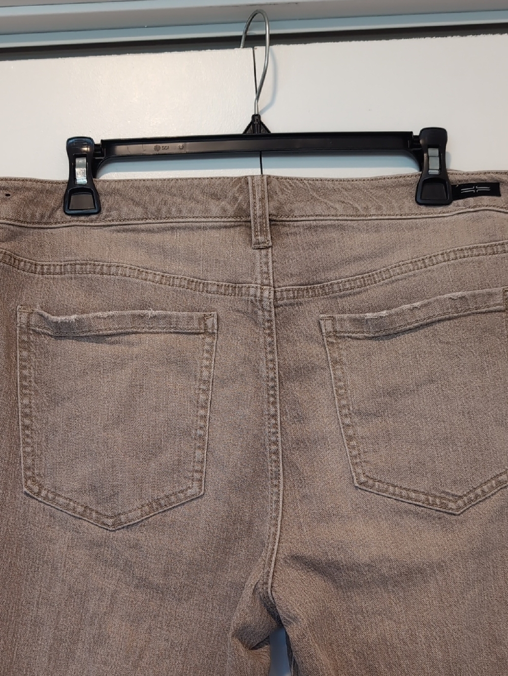 Liverpool Los Angeles LIV Non-Skinny Skinny Jean 12/31 Sand - Picture 6 of 11